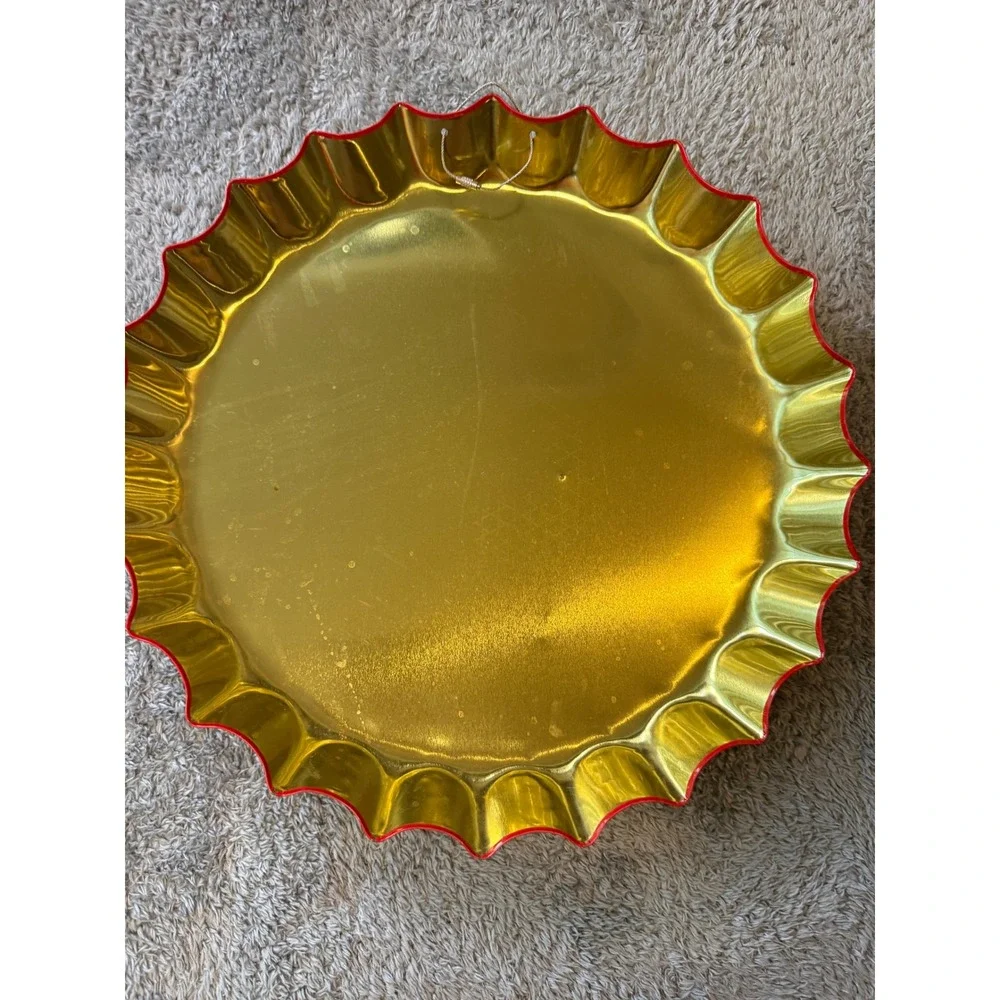 Coca-Cola Unisex Vintage Bottle Cap Wall Sign 15.75in Red Distressed Metal
